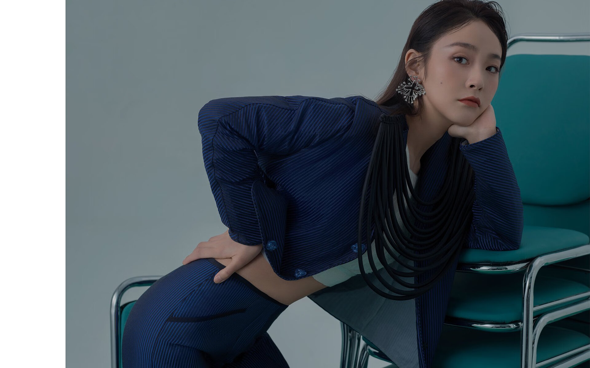 城市夜空灯光飞盘,光影中的极速瞬间,夜空灯光图